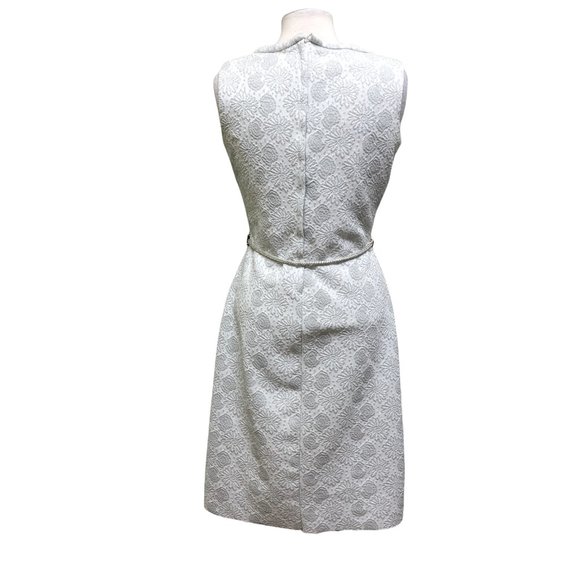 Vintage 1960s Silver over White Sheath Style Party Cocktail Formal Dress - Picture 5 of 6
